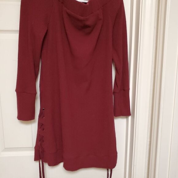 Doe & rae tunic size large wine color off shoulder rusched - Picture 3 of 7